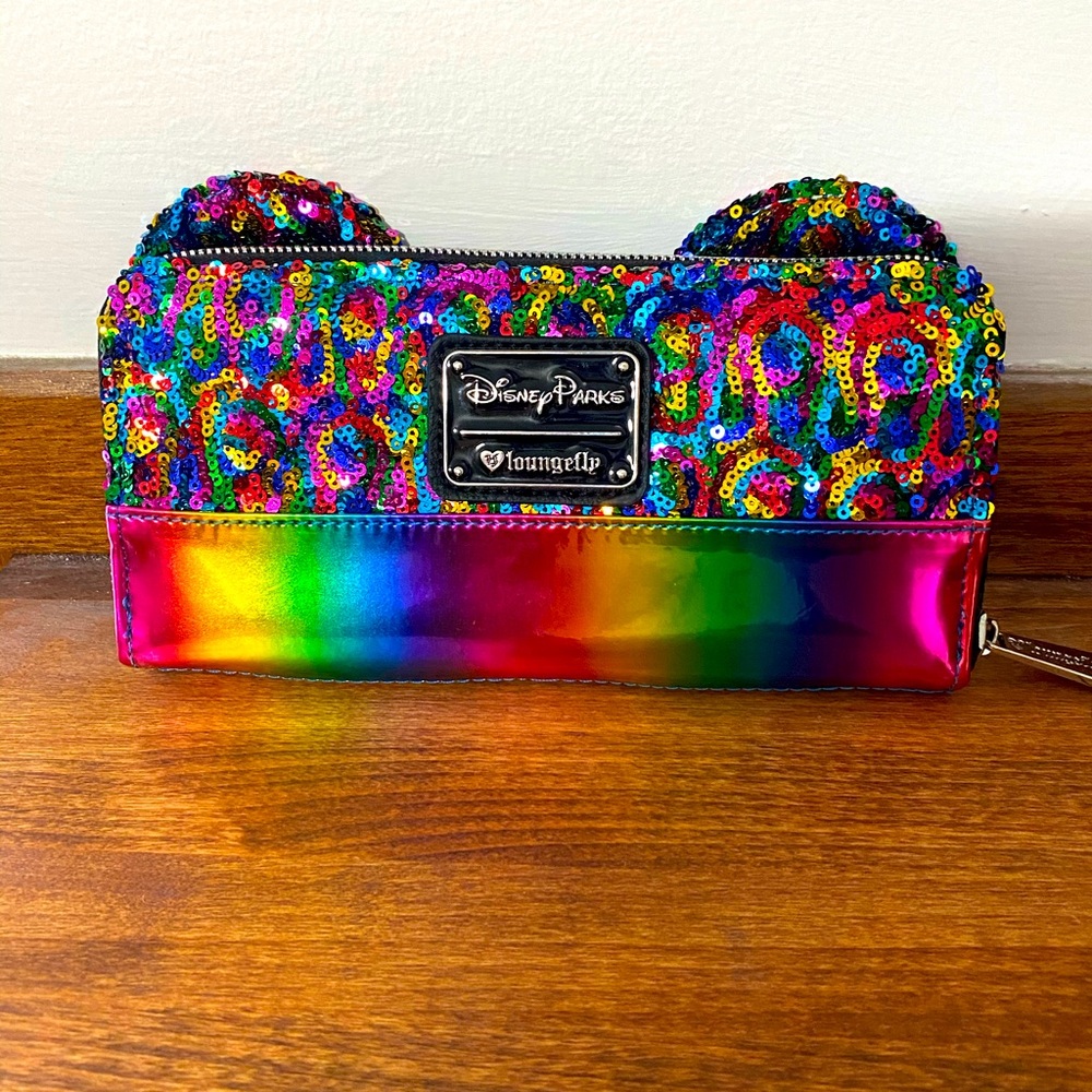 Loungefly Rainbow Sequins wallet